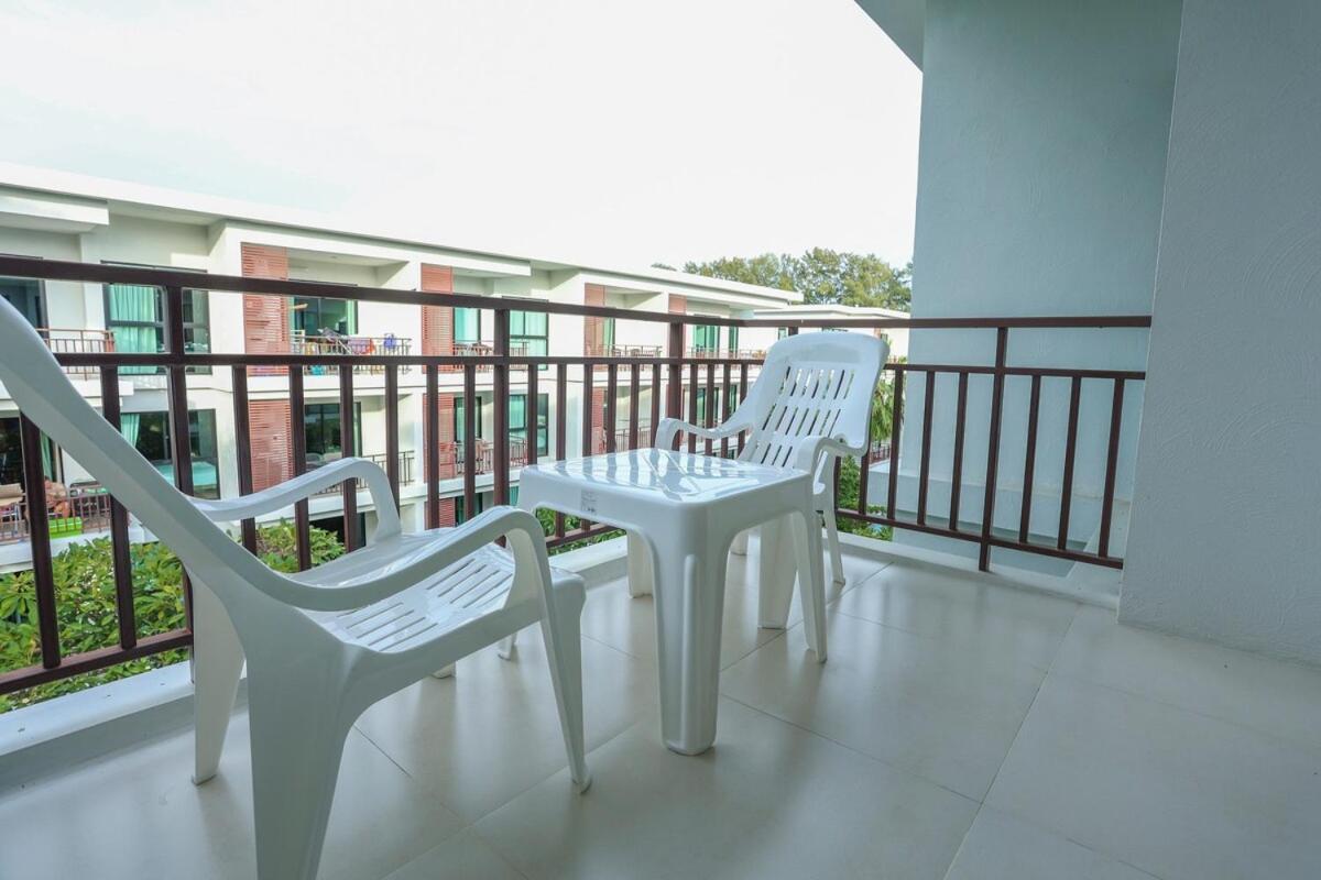 C130 Chic Condo Just 100M From The Shore Rawai Exterior photo